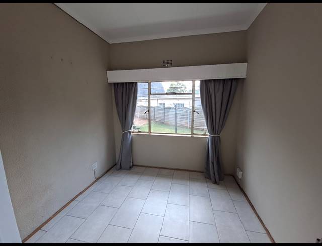 4 BEDROOM FREEHOLD FOR SALE IN GLEN MARAIS